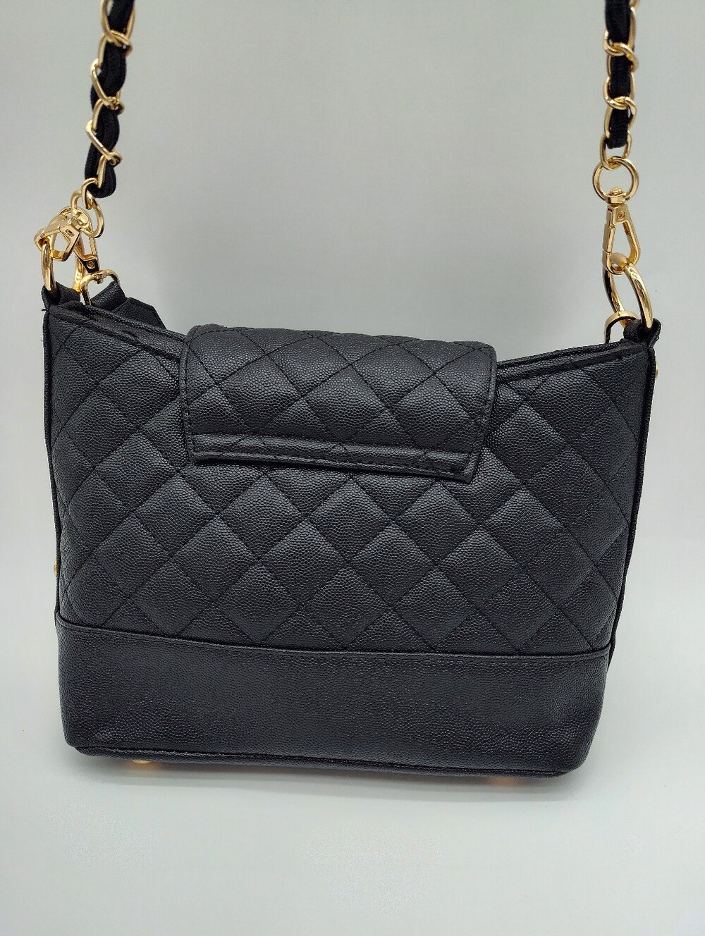 CHANEL BEAUTÉ Black Quilted Bag Gold CC Dual Strap Chain Crossbody NIP - Picture 4 of 16